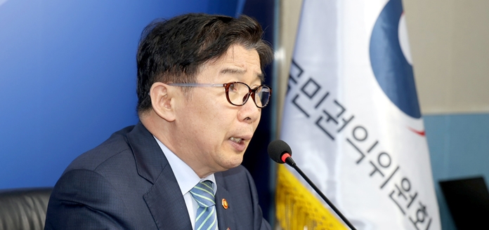 유철환 위원장, 지방의회 국외 출장 관련 실태조사 착수 브리핑(2024. 6. 10.)